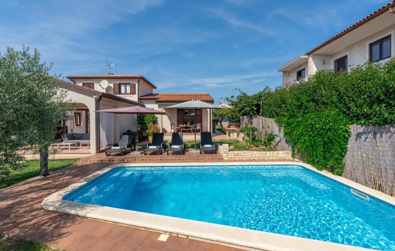 Villa Lucas Novigrad Istria Exterior foto