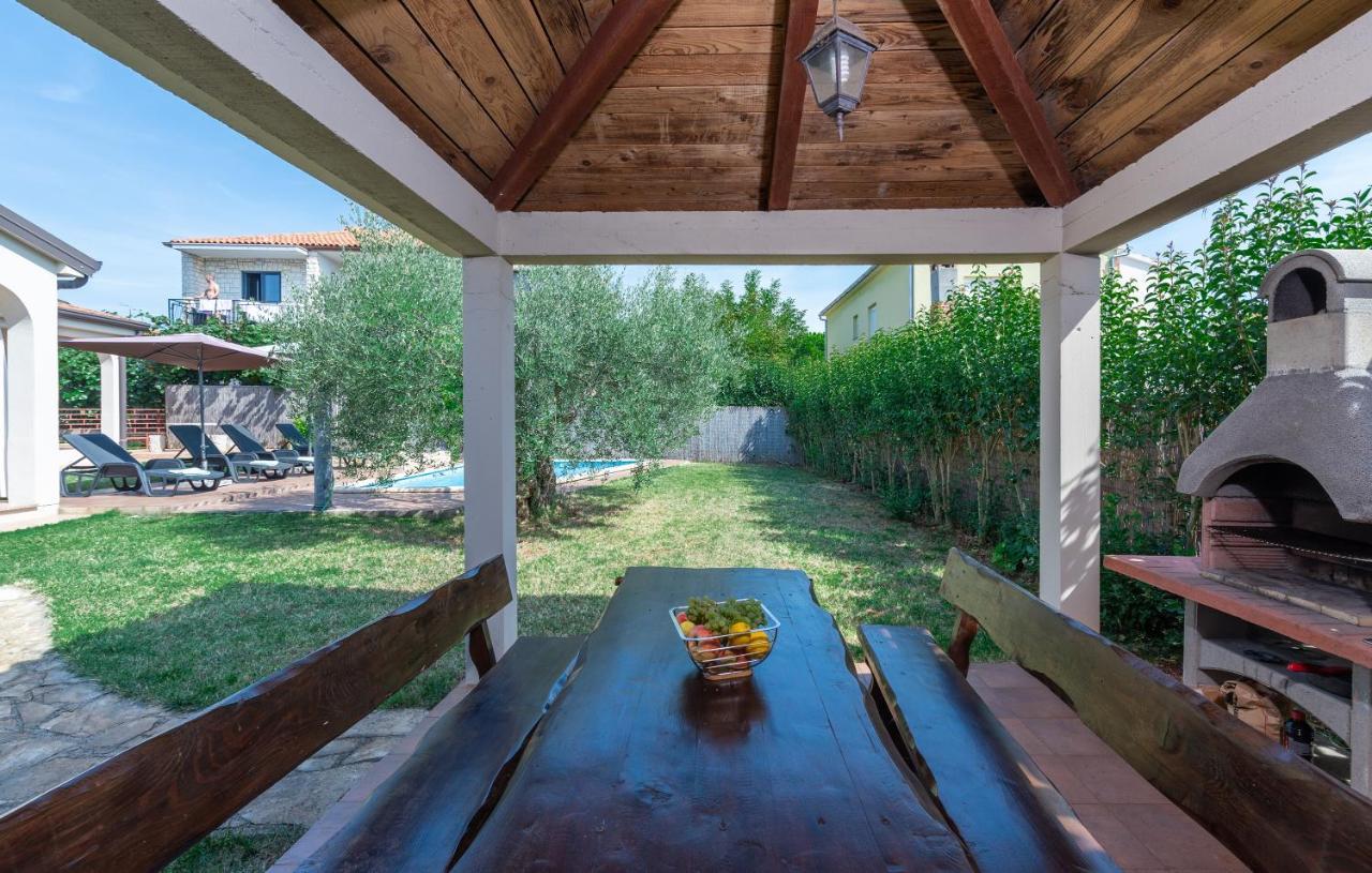 Villa Lucas Novigrad Istria Exterior foto